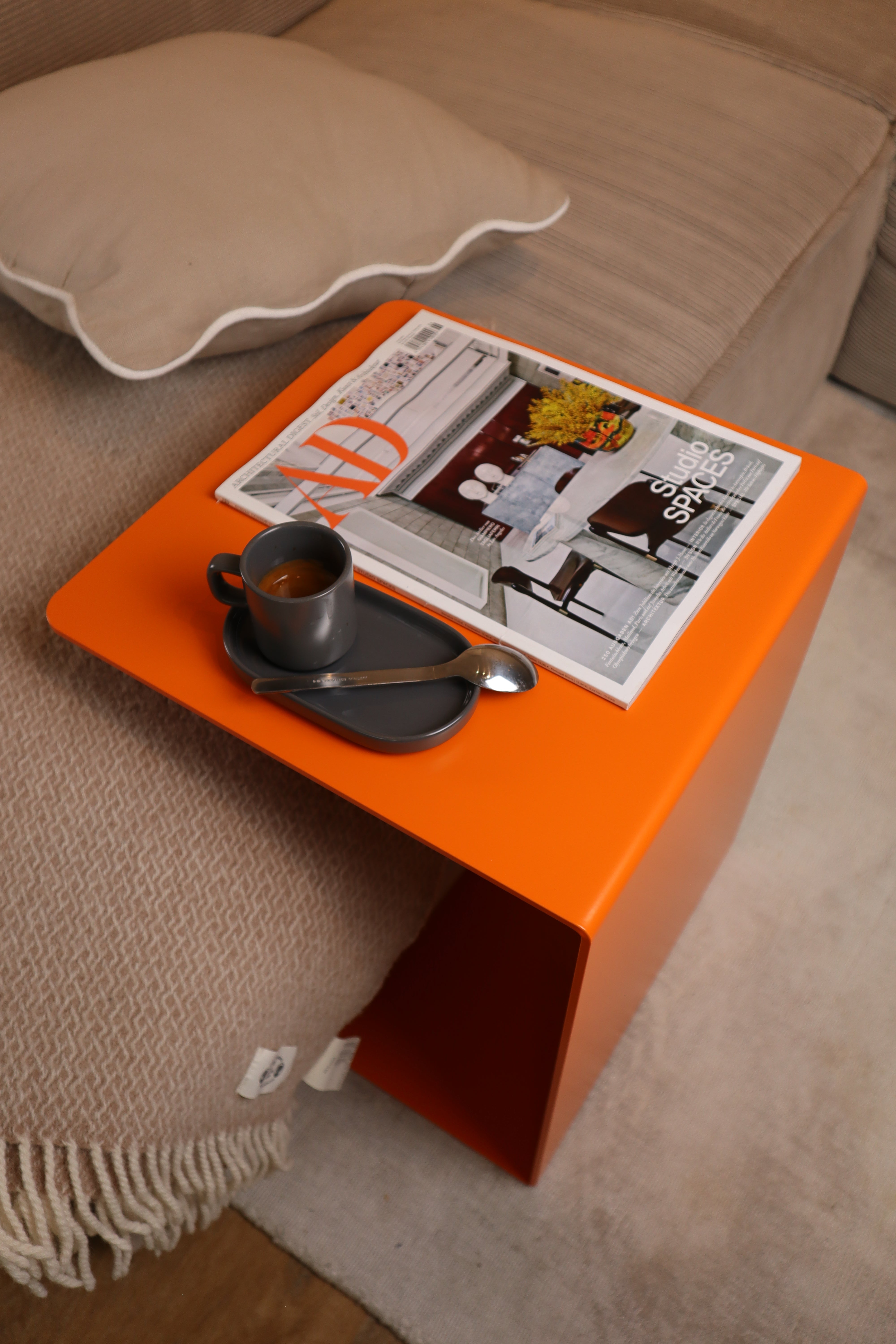 Aluminium Beistelltisch BASEL | orange
